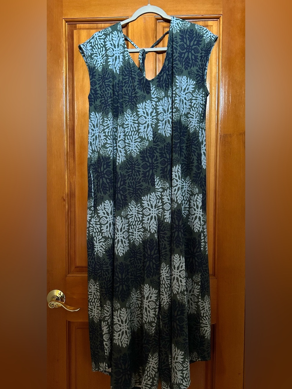 Manuheali’i Awapuhi Jumper